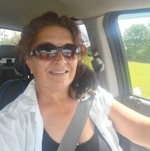 Meet your Posher, Crystal